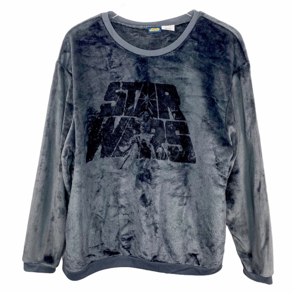 Star Wars Other - STAR WARS gray fleece fuzzy pullover sweatshirt